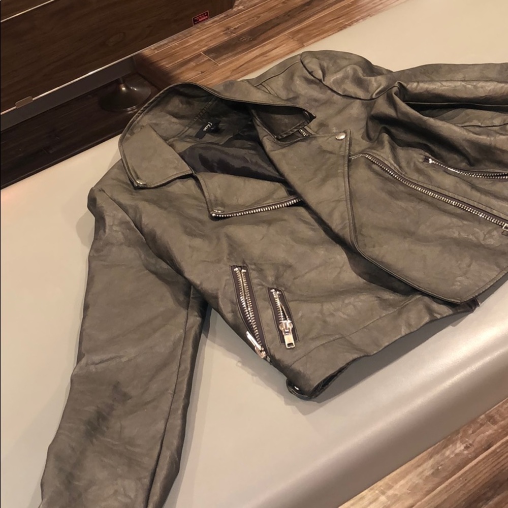 Fun going out jacket! - Picture 2 of 5